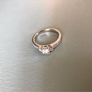 Gorgeous Diamond Ring